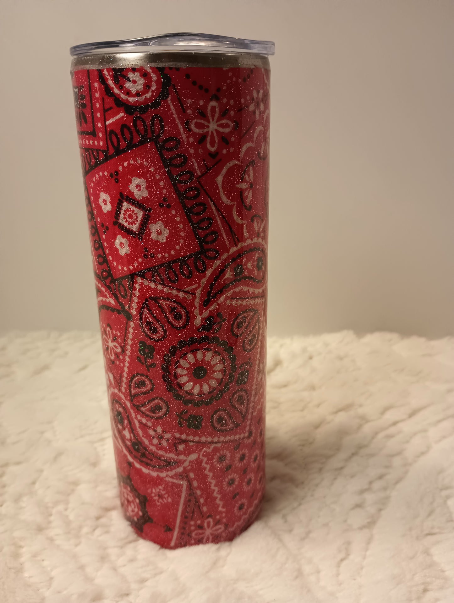 20 oz. red bandana with glitter design unique drink tumbler